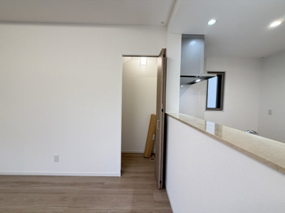 【収納】 | 嘉手納屋良Ⅱ（全5棟）3号棟 | 3号棟　階段下収納付き♪