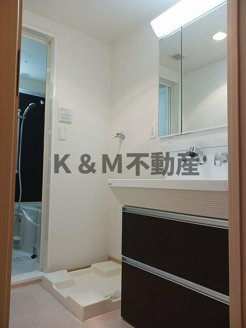 クレメントガーデンの洗面所|洗面所です