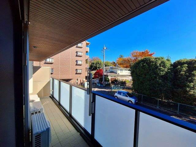 グリーンリーブズ稲荷山のバルコニー