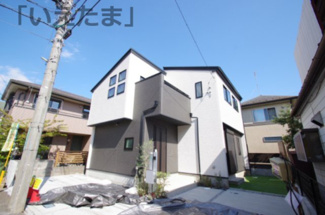 【外観】 | 【仲介手数料無料！！】府中市新町３丁目　新築戸建て（全1棟）1号棟　6490万円 | 令和７年11月28日撮影　建築中