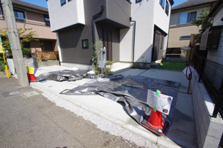 【外観】 | 【仲介手数料無料！！】府中市新町３丁目　新築戸建て（全1棟）1号棟　6490万円 | 令和７年11月28日撮影　建築中