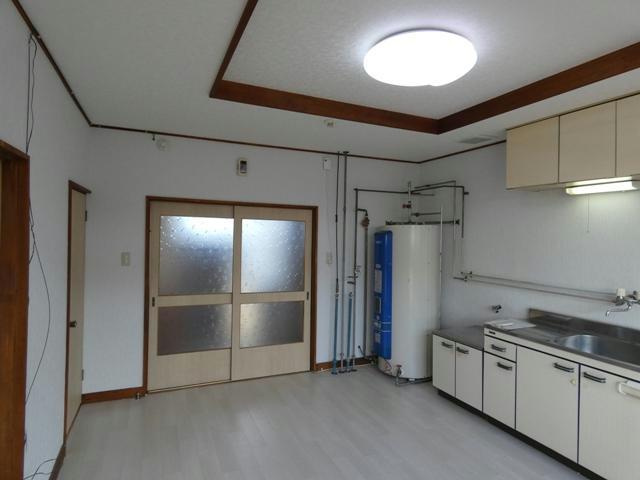 しんたにハイツの居間・リビング