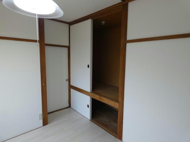 しんたにハイツの収納