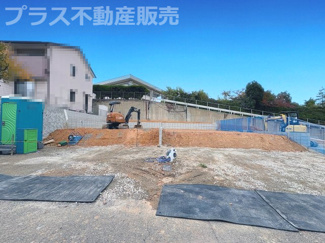 【外観】 | 現地写真。プラス不動産販売なら、現場の全ての棟をまとめてご見学頂けます。