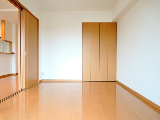 レクエルド藤の洋室
