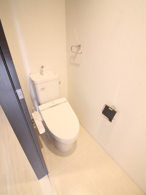 京都六三館のトイレ|温水洗浄便座