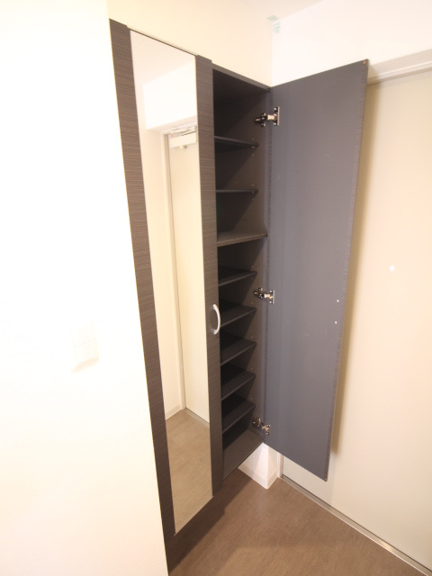 京都六三館のその他|シューズBOX