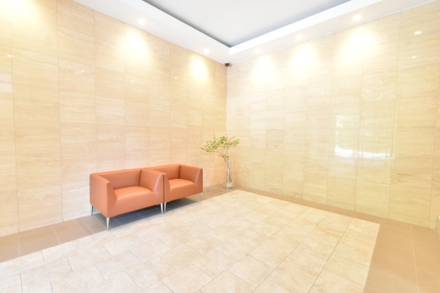 京都六三館のロビー