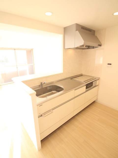 京都六三館のキッチン|カウンターキッチン