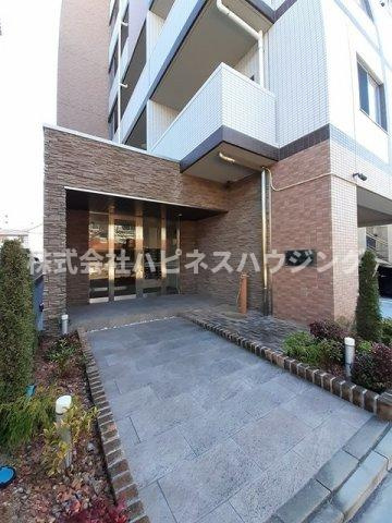 ベルフィオーレ千代田のエントランス