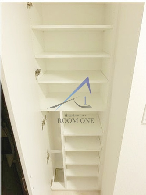 スカイコートパレス大島の内装