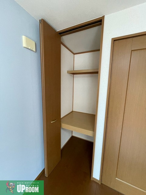 ファミール南山 Aの収納