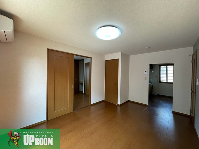 ファミール南山 Aの居間・リビング