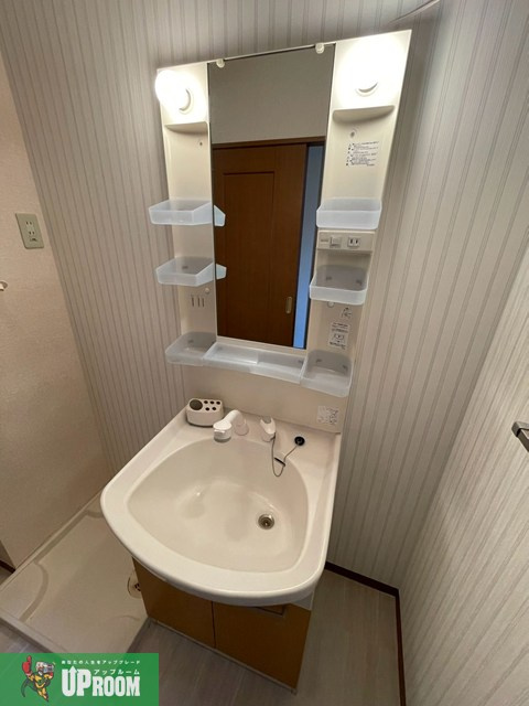 ファミール南山 Aの洗面所