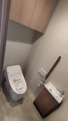 【トイレ】 | アトラス熊本呉服町 | 落ち着いた色調のトイレです