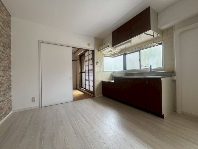 メゾンド上高丸の居間・リビング