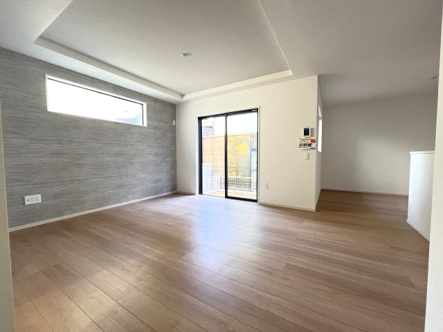 【居間・リビング】 | 福岡市東区八田3丁目11期　2号棟（全2棟）【仲介手数料無料・0円】 | 現地写真。