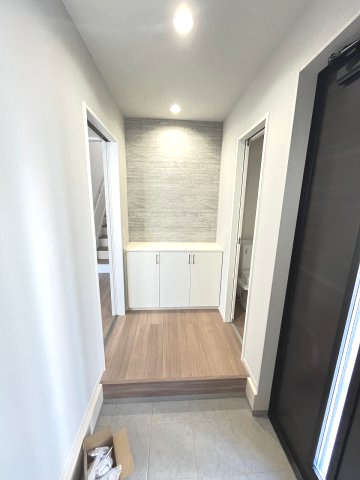 【玄関】 | 福岡市東区八田3丁目11期　2号棟（全2棟）【仲介手数料無料・0円】 | 現地写真。