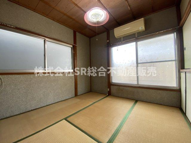鷹殿町中古戸建の寝室|落ち着いて過ごせるお部屋なので、寝室にいかがでしょうか
