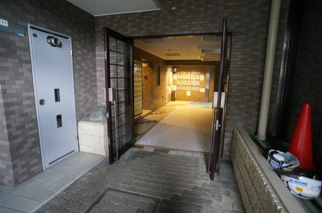 コスモ橿原神宮前のロビー