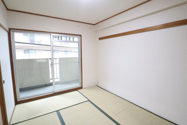 コスモ橿原神宮前の和室