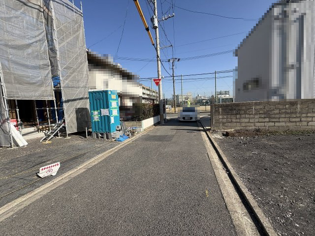 【その他】 | 福岡市東区千早2丁目5期　2号棟（全2棟）【仲介手数料無料・0円】 | 現地写真。前面道路です。