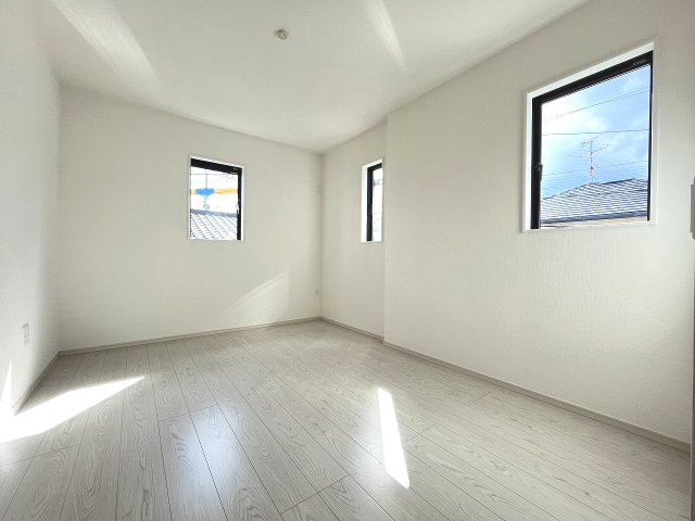 【子供部屋】 | 福岡市東区千早2丁目5期　2号棟（全2棟）【仲介手数料無料・0円】 | 施工例。施工例は完成時と異なる場合があります。