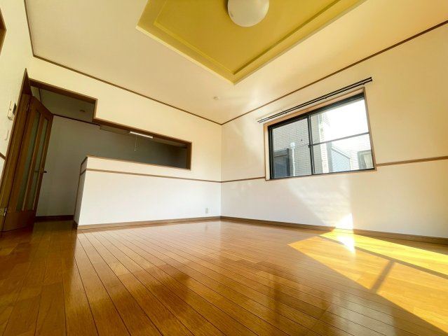 八街中古戸建の居間・リビング