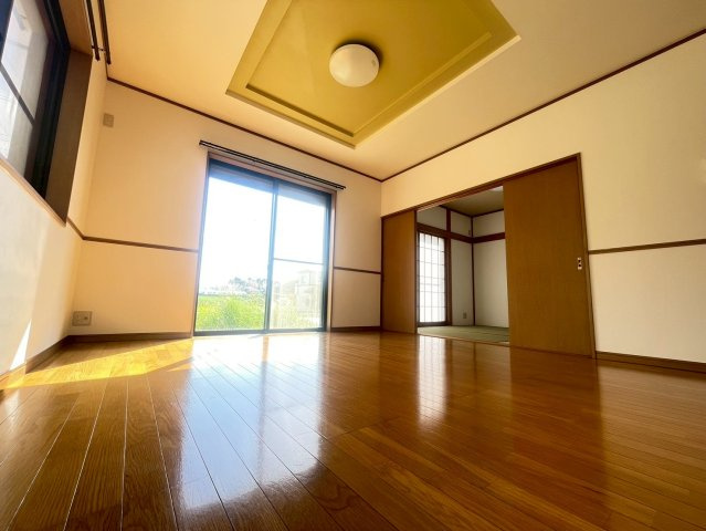 八街中古戸建の居間・リビング