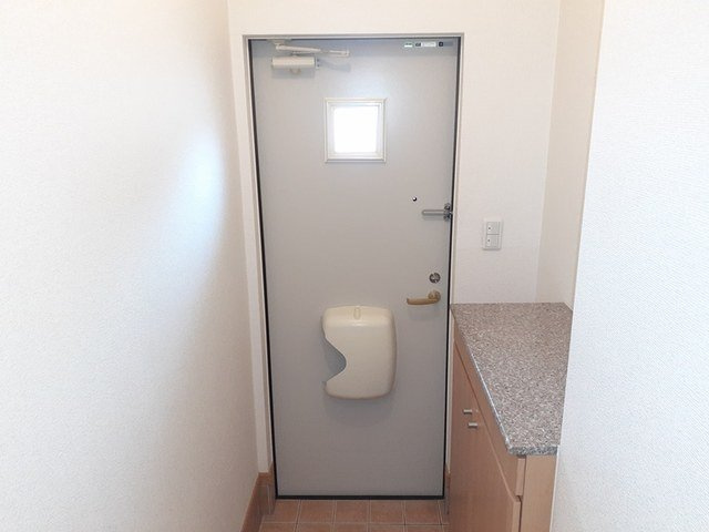 ラフィネ　ジェンテ　Ⅲの玄関