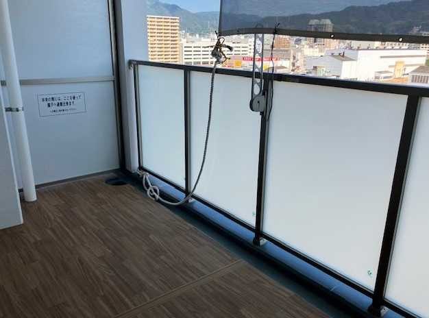 リブレスト三条リバーコートのバルコニー