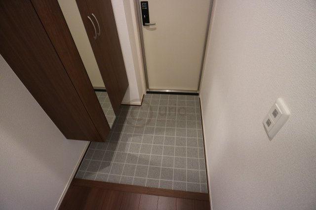ブルーノ篠原中の玄関