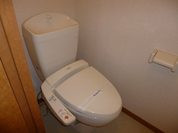 レオパレスアザレアのトイレ