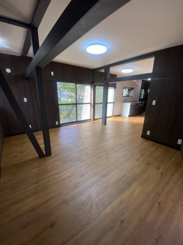 【 売主 】横浜市南区堀ノ内町2丁目　戸建の居間・リビング