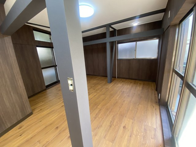 【 売主 】横浜市南区堀ノ内町2丁目　戸建の居間・リビング