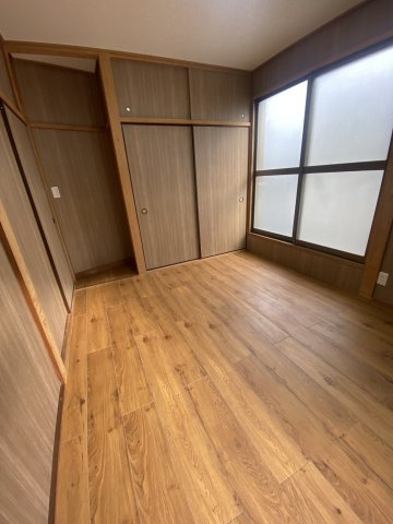 【 売主 】横浜市南区堀ノ内町2丁目　戸建の洋室|2階6帖
