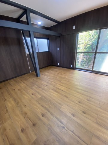 【 売主 】横浜市南区堀ノ内町2丁目　戸建の居間・リビング