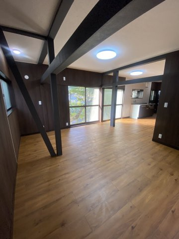 【 売主 】横浜市南区堀ノ内町2丁目　戸建の居間・リビング