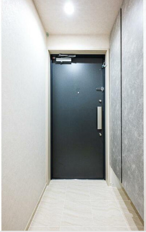 コンフォリア幡ヶ谷の玄関