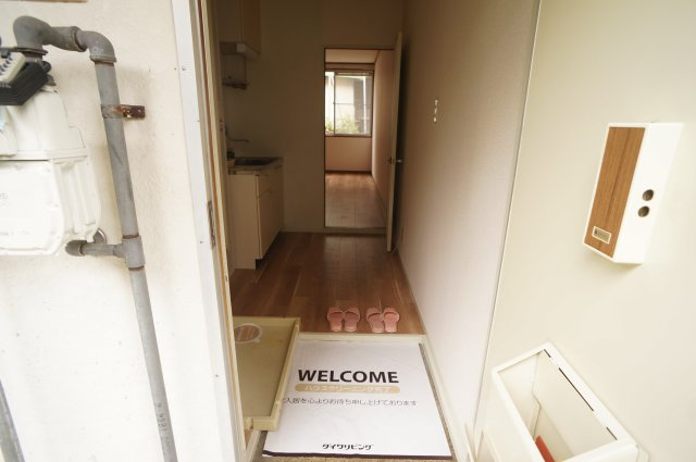 クレール神宮前の玄関