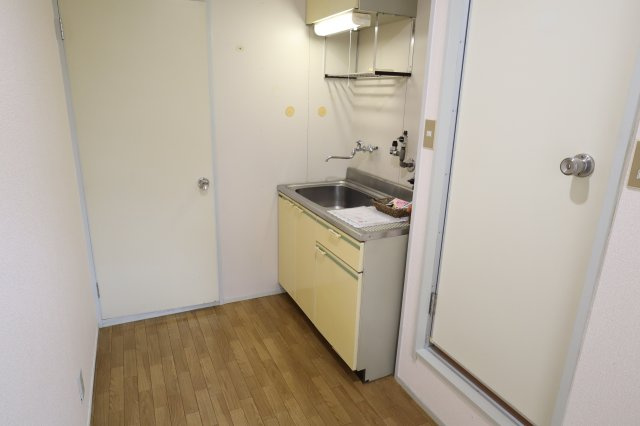 クレール神宮前の居間・リビング