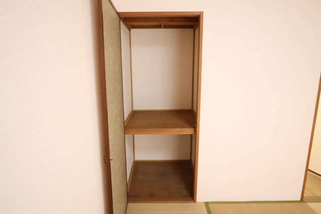 クレール神宮前の収納