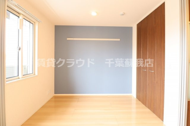 エヴァーラスティング千葉の洋室