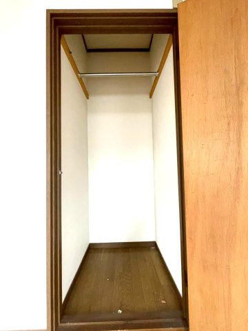 三条市月岡一丁目・中古戸建の収納