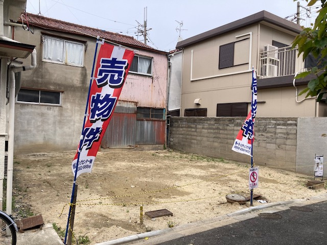 吹田市南吹田3丁目新築一戸建ての前面道路含む現地写真