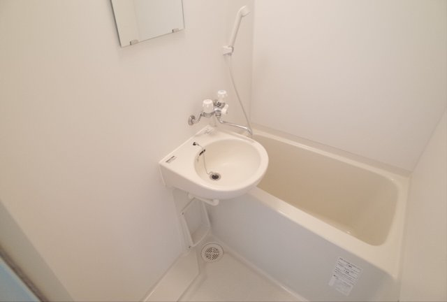 グリーン本山の浴室