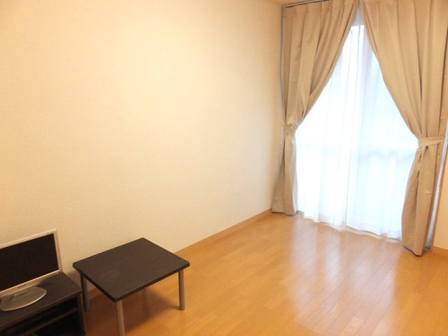 レオパレスラトナの居間・リビング