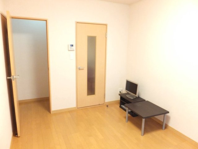 レオパレスラトナの寝室