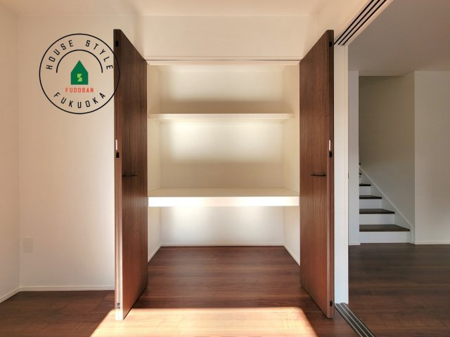 那珂川市今光8丁目第3-2棟（2号棟）の内観：施工例|大きなスペースがあり、収納には困りません。