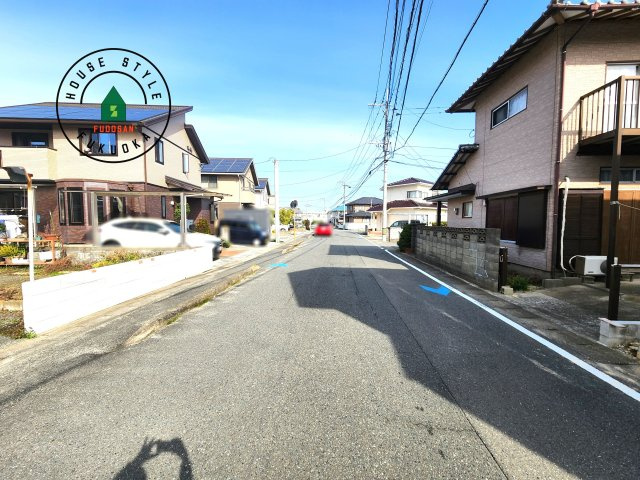 糸島市前原南2丁目第1-1棟(1号棟)　の前面道路含む現地写真|前面道路です。